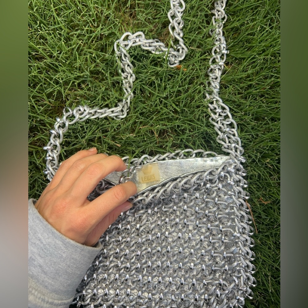 Vintage lewis crown shoulder silver chain bag.